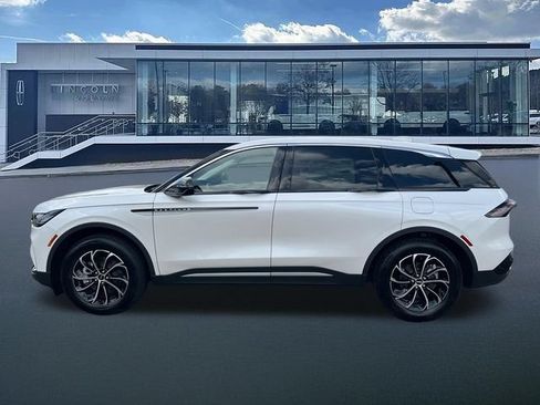 New 2026 Lincoln Nautilus Premier w/ Equipment Group 102A AWD/4WD image 4
