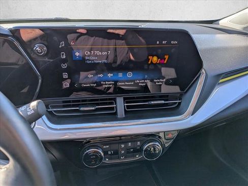 Used 2024 Chevrolet Trax LT w/ Driver Confidence Package image 12