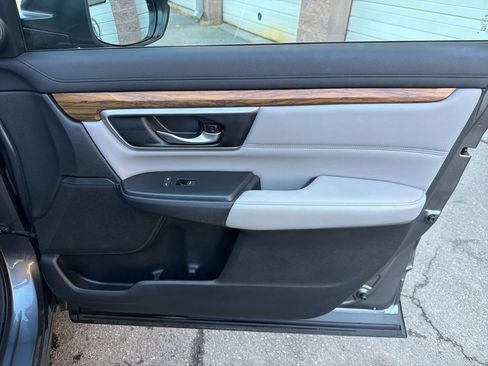 Used 2017 Honda CR-V Touring image 25