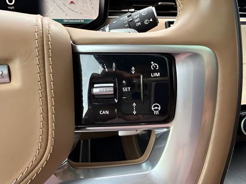 Certified 2023 Land Rover Range Rover Long Wheelbase Autobiography AWD/4WD image 20