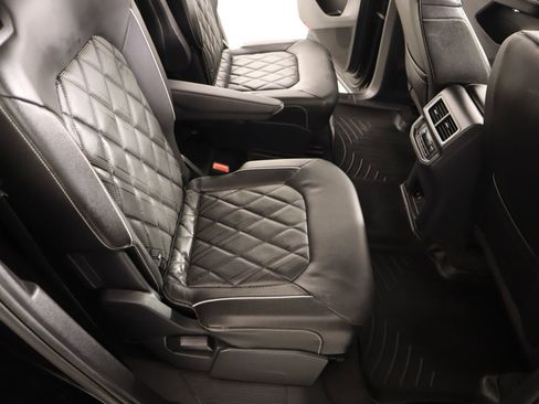 Used 2024 Volkswagen Atlas SEL Premium R-Line image 15