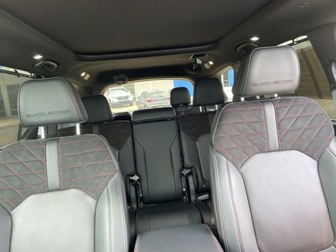 Used 2026 Honda Pilot Black Edition image 19