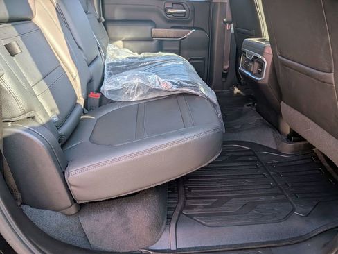 Certified 2023 GMC Sierra 2500 Denali w/ Denali Ultimate Package image 27