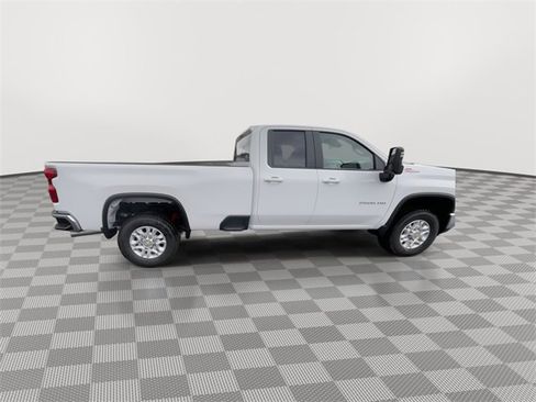 New 2026 Chevrolet Silverado 2500 LT image 9