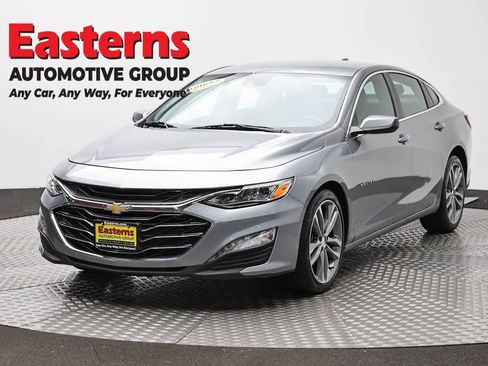 Used 2024 Chevrolet Malibu LT FWD image 1
