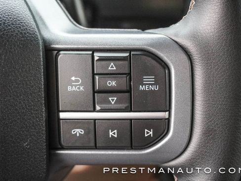 Used 2025 Ford F250 Lariat w/ Chrome Package image 35