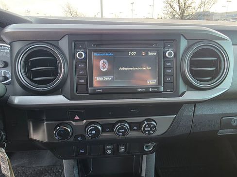 Used 2019 Toyota Tacoma SR5 image 23