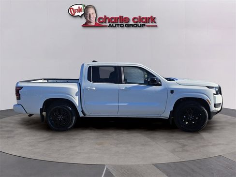 New 2026 Nissan Frontier SV w/ Tow Package image 7