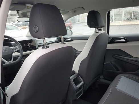 New 2026 Volkswagen Taos S image 9