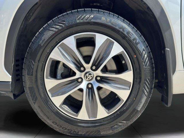 Used 2021 Toyota Highlander XLE AWD/4WD image 71