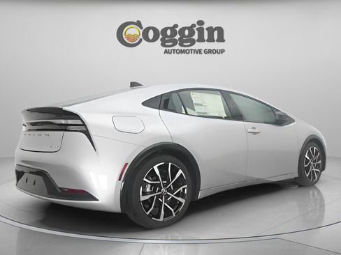 New 2026 Toyota Prius Plug-In Hybrid image 19