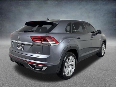 Used 2022 Volkswagen Atlas Cross Sport SE image 8