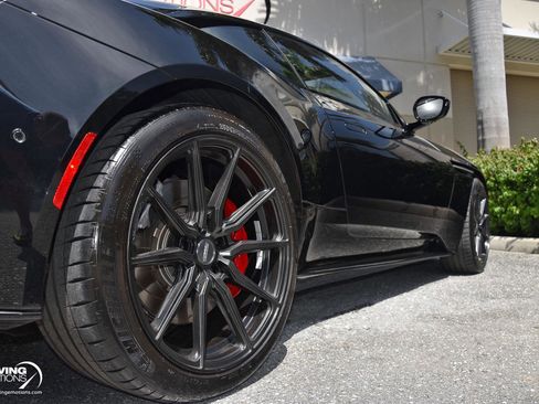 Used 2018 Aston Martin DB11 V12 image 12