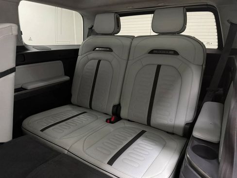 Used 2024 Rivian R1S Adventure AWD/4WD image 15