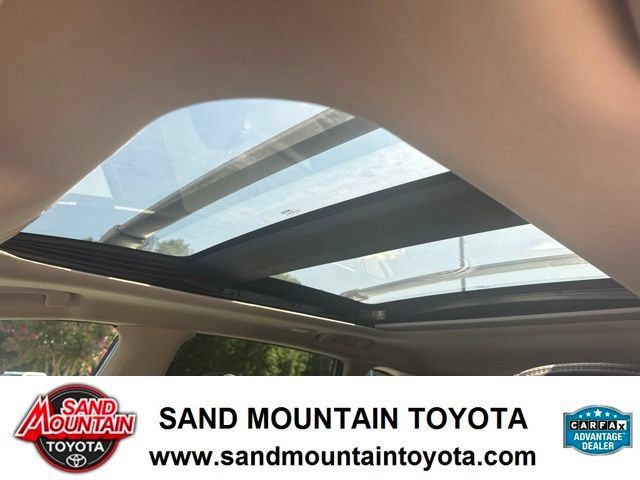 Used 2021 Nissan Murano Platinum w/ Cargo Package FWD image 17