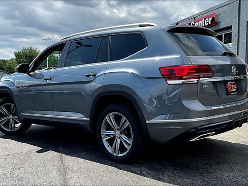 Used 2019 Volkswagen Atlas SEL R-Line AWD/4WD image 3