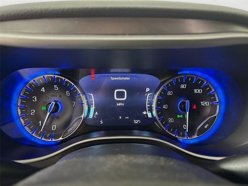 New 2026 Chrysler Pacifica Select image 13