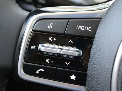 New 2026 Kia Sorento S FWD image 25