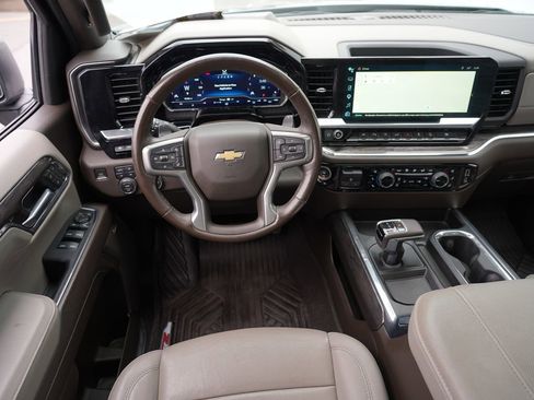 Used 2023 Chevrolet Silverado 1500 LTZ w/ LTZ Premium Package image 22