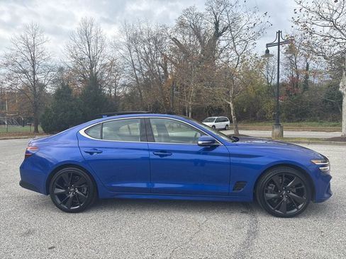 Used 2023 Genesis G70 3.3T w/ Sport Advanced Package image 10
