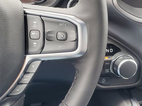New 2026 RAM 1500 4x4 Crew Cab image 17