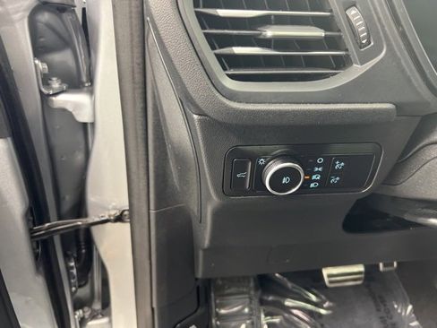 Used 2023 Ford Escape ST-Line Select w/ Tech Pack #2 image 11