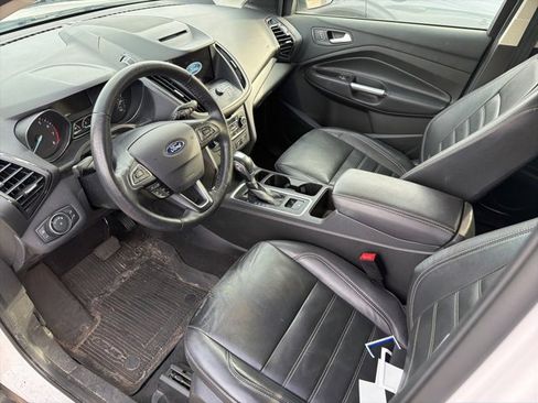 Used 2018 Ford Escape SEL image 3