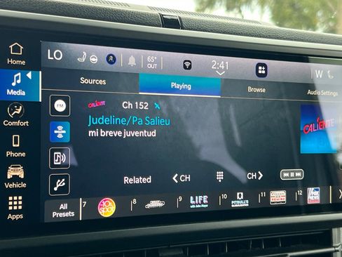 Used 2025 Jeep Wrangler Unlimited Sport S 4xe AWD/4WD image 18