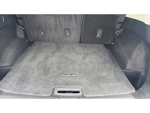 Used 2024 Nissan Rogue SV AWD/4WD image 20