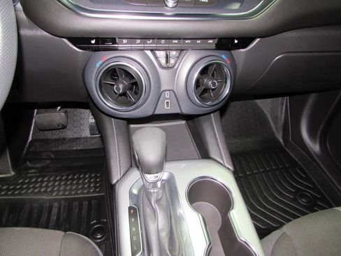 Used 2024 Chevrolet Blazer LT image 19