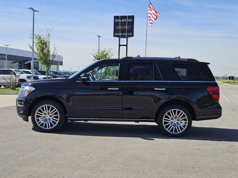 Used 2024 Ford Expedition Limited AWD/4WD image 4