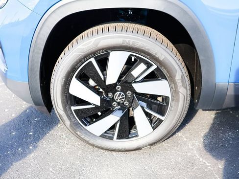 New 2026 Volkswagen Atlas Cross Sport SE AWD/4WD image 18