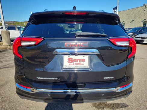Used 2024 GMC Terrain Denali w/ Black Diamond Edition image 28