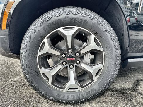 New 2026 GMC Yukon AT4 Ultimate image 12