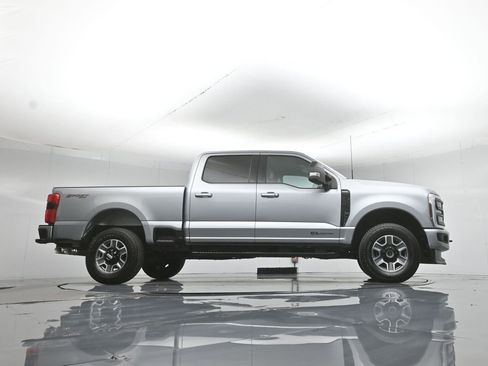 Used 2024 Ford F250 Lariat w/ Sport Appearance Package AWD/4WD image 55