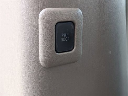 Used 2008 Toyota Sienna LE image 20