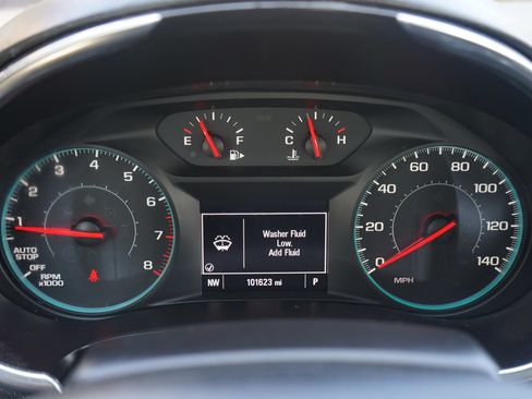Used 2018 Chevrolet Malibu LT FWD image 19