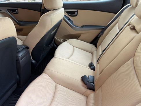 Used 2013 Hyundai Elantra GLS image 12