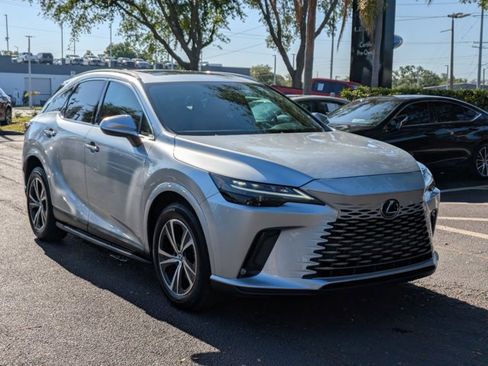 Used 2025 Lexus RX 350 Premium image 3
