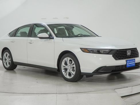 New 2026 Honda Accord LX image 13