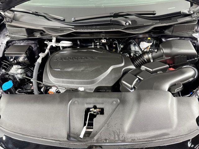Certified 2026 Honda Odyssey Elite image 30