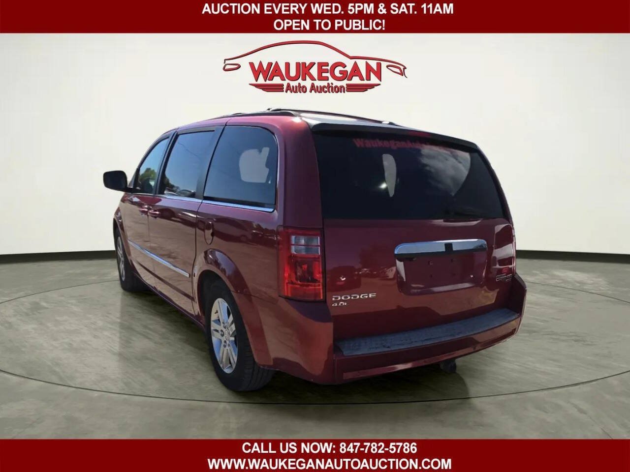 Used 2010 Dodge Grand Caravan SXT FWD image 4