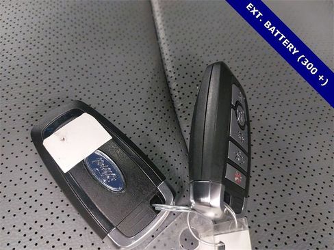 Certified 2025 Ford F150 Lightning Lariat w/ Max Trailer Tow Package image 35