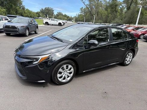Certified 2026 Toyota Corolla LE FWD image 5