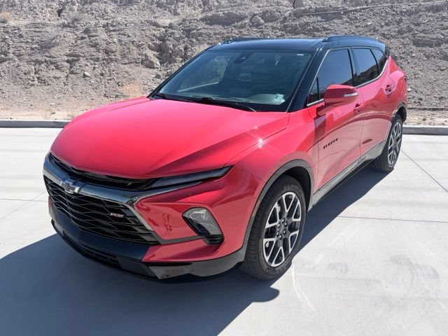 Used 2025 Chevrolet Blazer RS w/ Driver Confidence II Package FWD image 1