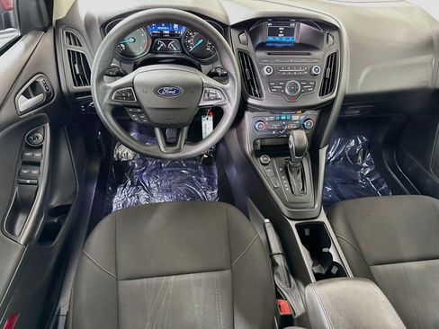 Used 2017 Ford Focus SE FWD image 17