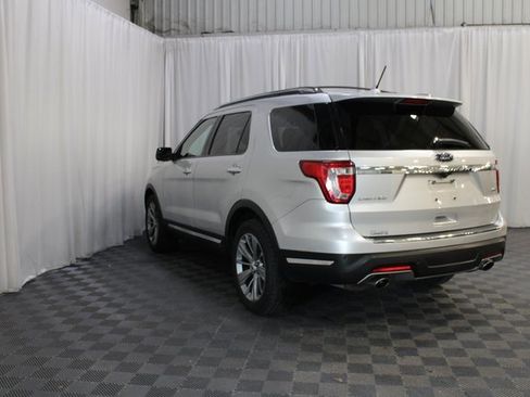 Used 2018 Ford Explorer Limited image 26