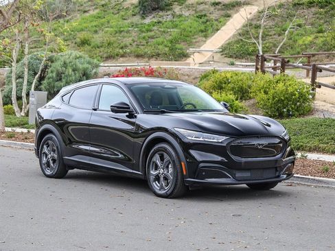 Used 2023 Ford Mustang Mach-E Select image 9