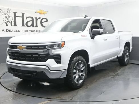 New 2026 Chevrolet Silverado 1500 LT w/ Z71 Off-Road Package AWD/4WD image 12