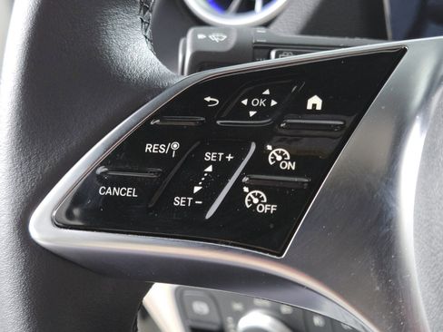 Used 2025 Mercedes-Benz GLA 250 image 24